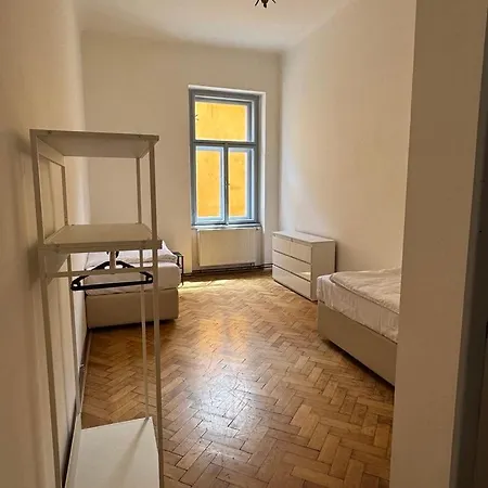 An House - Friendly Gem For 7 Lejlighed Prag